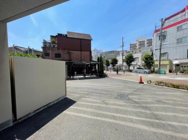 プレミスト関目高殿駅前