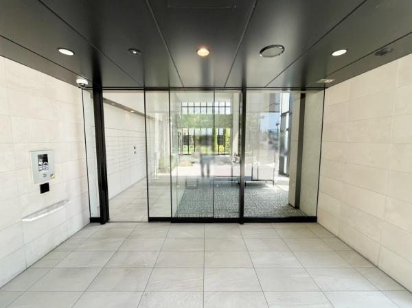 プレミスト関目高殿駅前