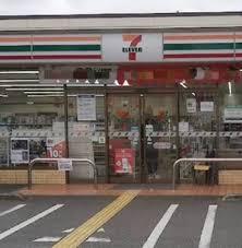 パレスエクセル新伊丹(セブンイレブン伊丹3丁目店)