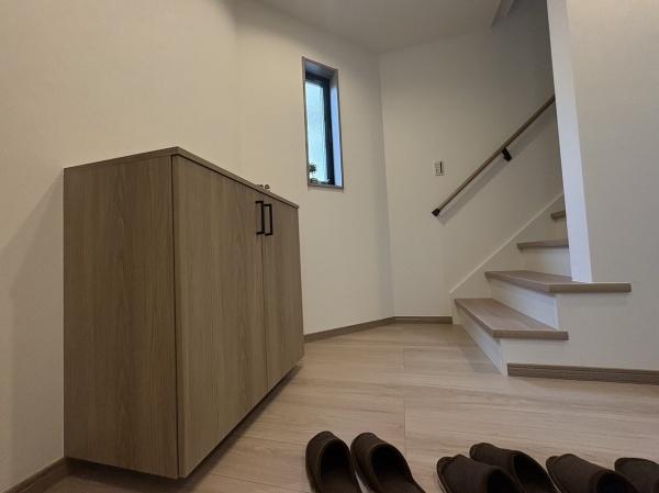 伊丹市荻野西２丁目の中古一戸建て