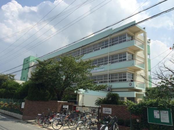 守口市八雲北町２丁目の中古一戸建て(守口市立八雲中学校)