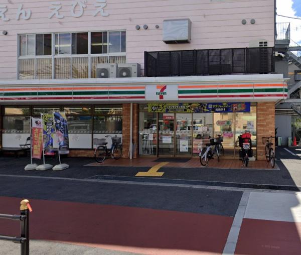 パークホームズ福島エルグレース(ファミリーマート阪神野田店)