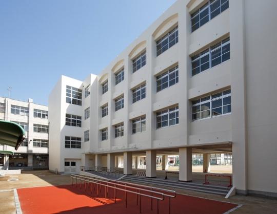 大阪市此花区春日出北２丁目の土地(大阪市立梅香中学校)