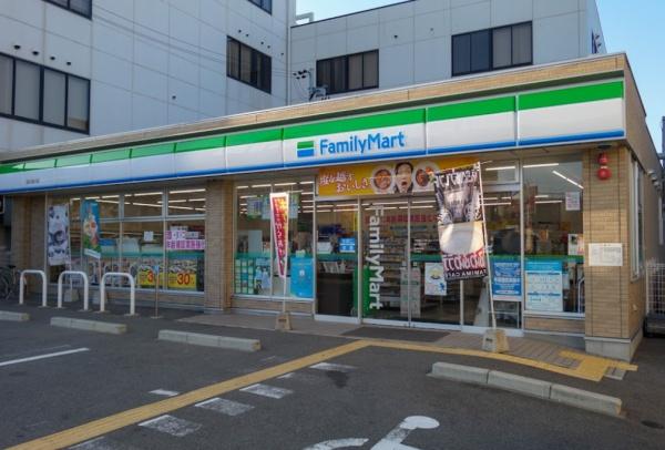 シャルマンコーポ塚本(ファミリーマート淀川田川店)