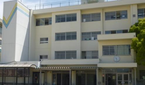 寝屋川市小路北町の中古一戸建て(寝屋川市立第一中学校)