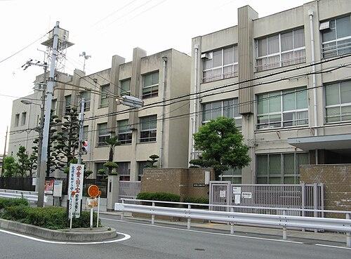 大阪市淀川区三津屋北１丁目の土地(大阪市立三津屋小学校)