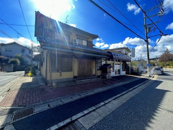 京都市右京区音戸山山ノ茶屋町の中古一戸建て