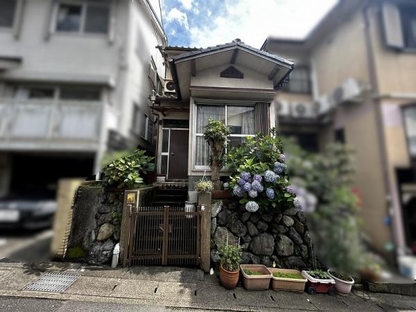 京都市山科区四ノ宮小金塚の中古一戸建て