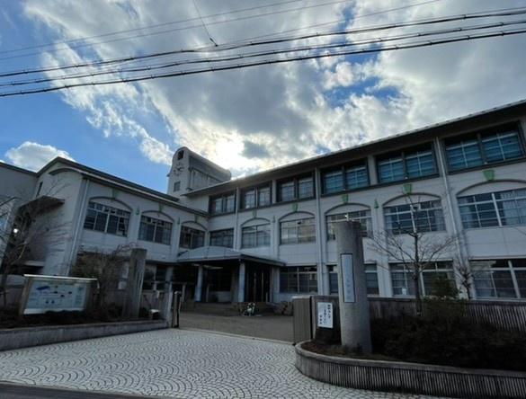 南丹市八木町観音寺山ノ下の土地(南丹市立八木中学校)