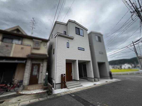 京都市右京区嵯峨野投渕町　2号棟　新築戸建