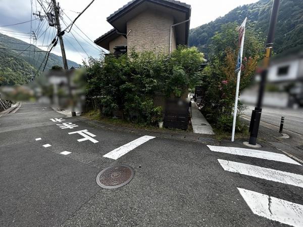 京都市左京区八瀬秋元町の中古一戸建て