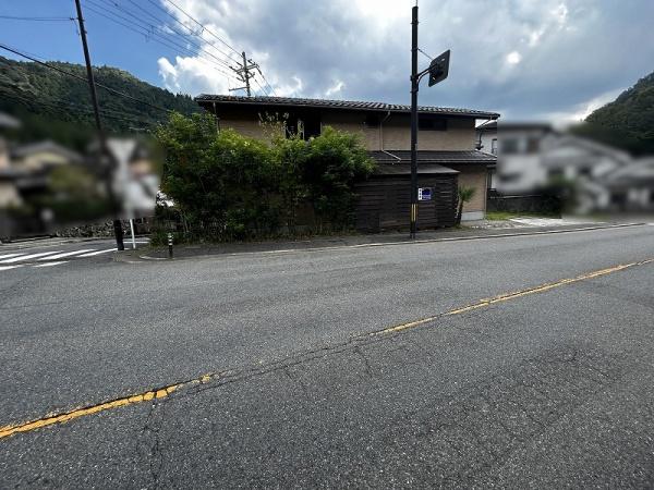 京都市左京区八瀬秋元町の中古一戸建て