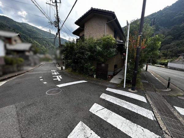 京都市左京区八瀬秋元町の中古一戸建て
