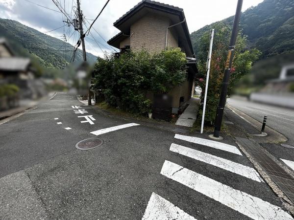 京都市左京区八瀬秋元町の中古一戸建て