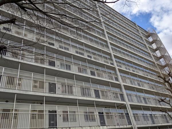 桂川ハイツ4号棟