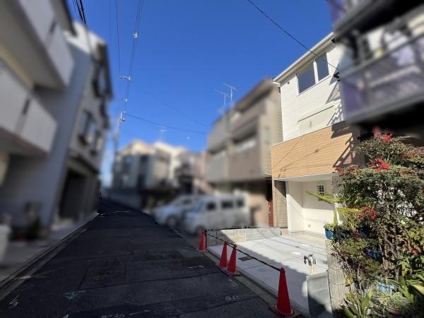 京都市右京区西京極東向河原町　新築戸建