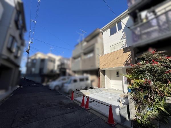 京都市右京区西京極東向河原町　新築戸建