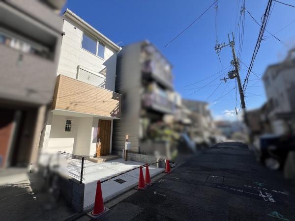 京都市右京区西京極東向河原町　新築戸建