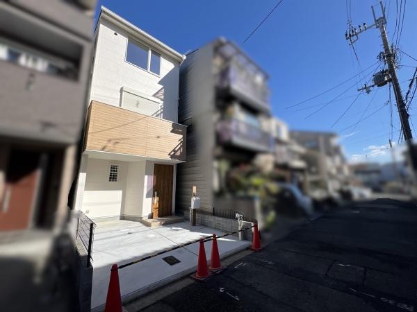 京都市右京区西京極東向河原町　新築戸建
