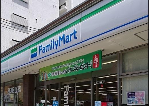 シャトー清水(ファミリーマート東山清水坂店)