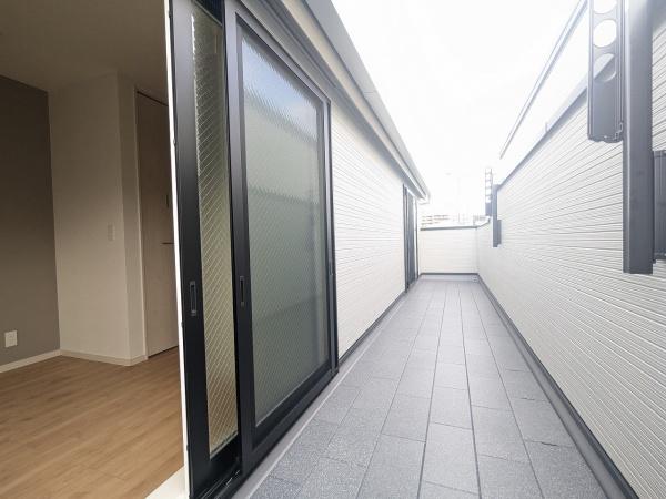 京都市山科区竹鼻立原町　新築戸建
