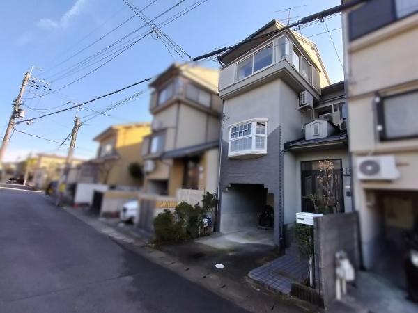 京都市右京区嵯峨広沢南野町の中古一戸建て