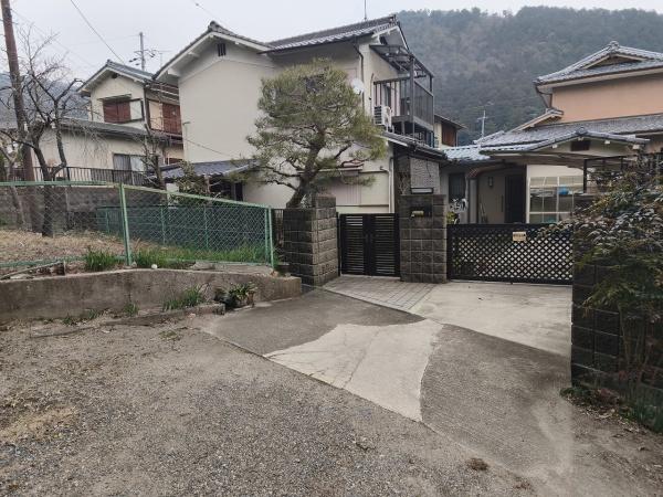 京都市山科区安朱奥ノ田　古家付売土地