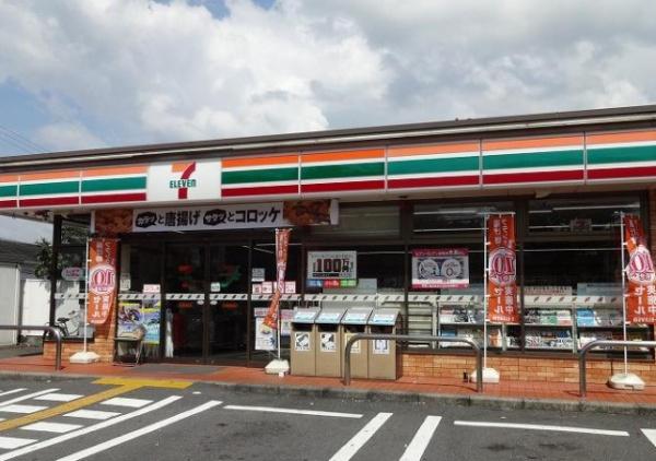 コトーハイツ伏見稲荷A棟(セブンイレブン伏見勧進橋店)