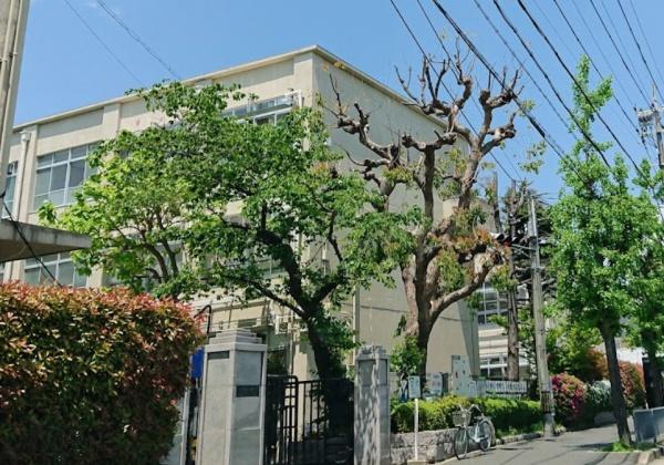 京都市右京区西京極畑田町の中古一戸建て(京都市立西京極小学校)