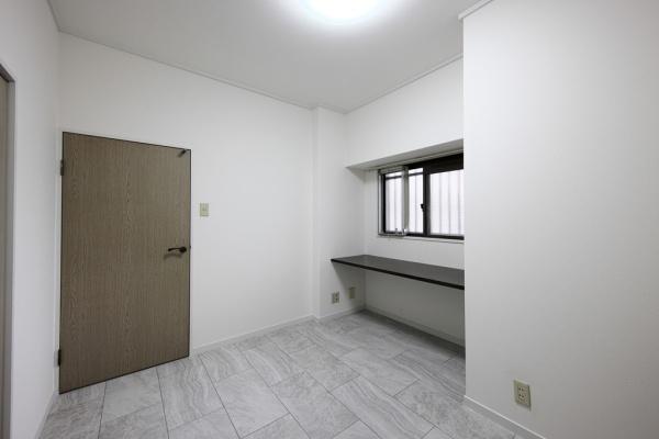 ルシエル山科森野町2番館