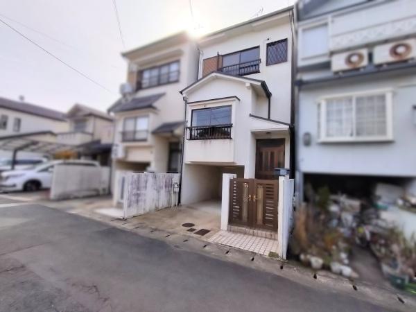 京都市右京区嵯峨広沢池下町の中古一戸建て