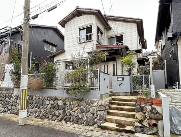 京都市山科区北花山西ノ野町　中古戸建