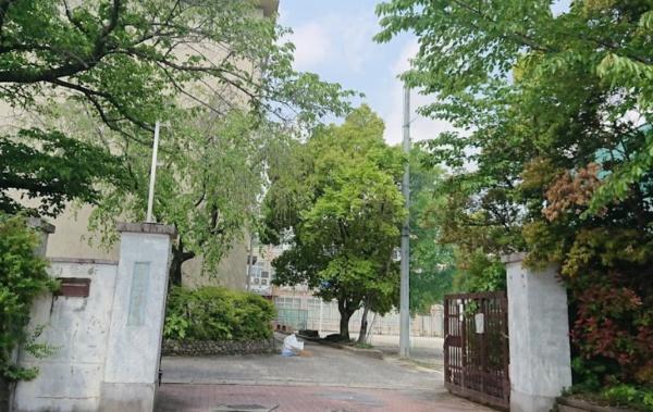 京都市左京区下鴨蓼倉町の中古一戸建て(京都市立下鴨中学校)