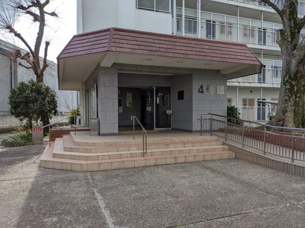 桂川ハイツ4号棟