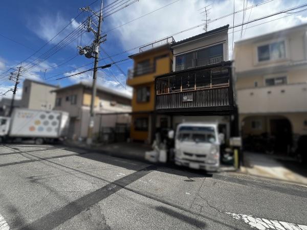 京都市中京区西ノ京御輿岡町　中古戸建