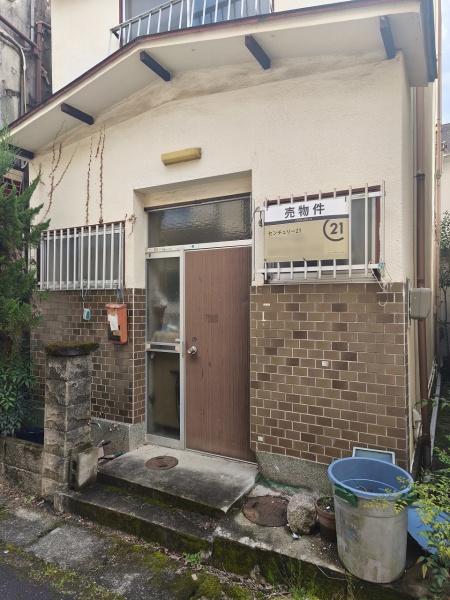 京都市山科区御陵荒巻町の中古一戸建て