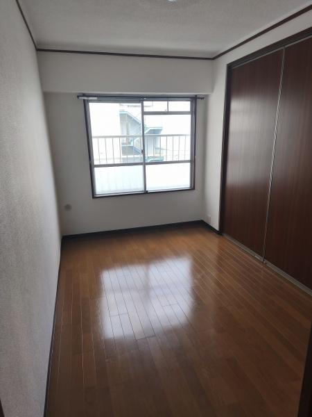 山科音羽マンションA棟