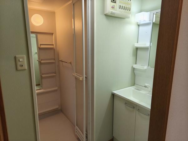 グローバル嵯峨(洗面台・洗面所)