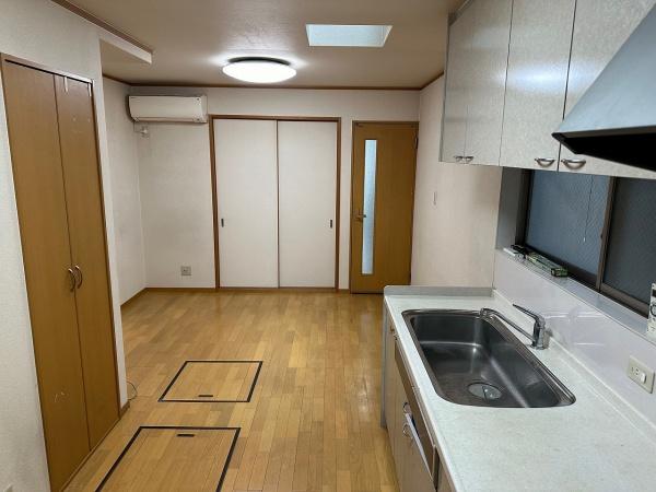 京都市南区東九条西御霊町　店舗付中古戸建