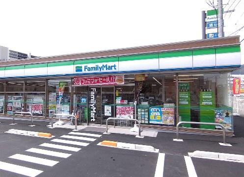 プラウドシティ大津京(ファミリーマート大津茶が崎店)