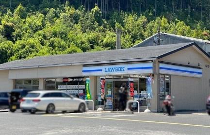 テラスハイツ鳴滝(ローソン京都高雄店)