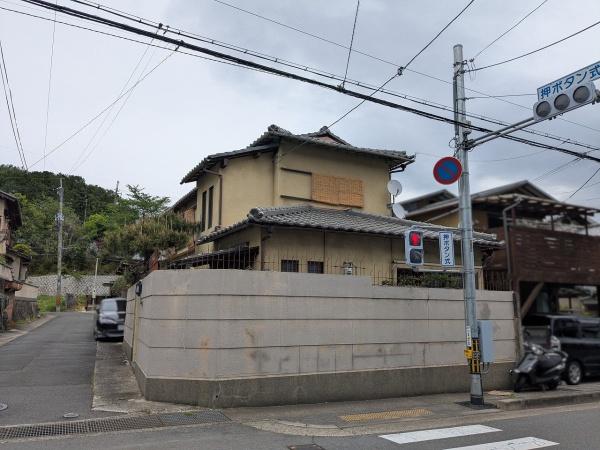 京都市右京区鳴滝松本町の中古一戸建て
