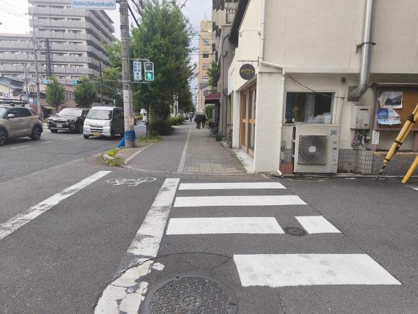 ファミール西院