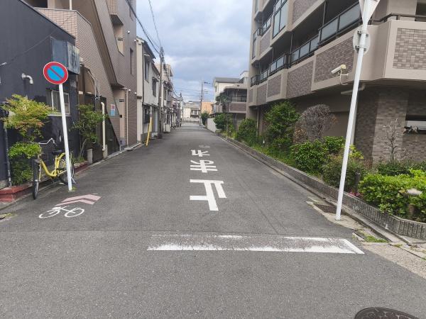 ファミール西院