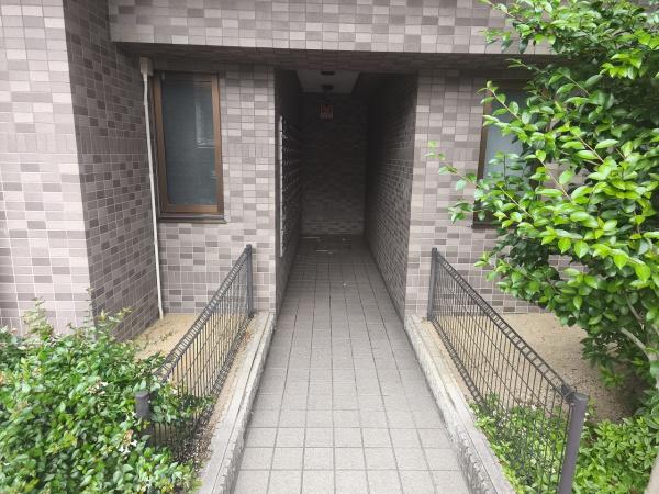 ファミール西院