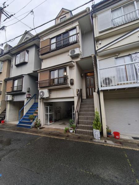 京都市山科区西野大鳥井町の中古一戸建て