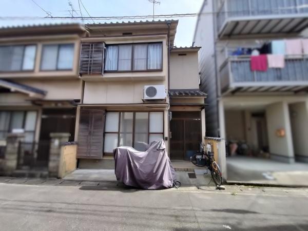 京都市右京区嵯峨野千代ノ道町の中古一戸建て