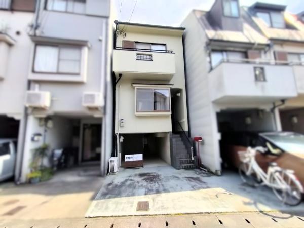 京都市右京区太秦西蜂岡町　中古戸建