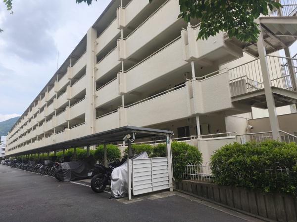 山科椥辻団地B棟