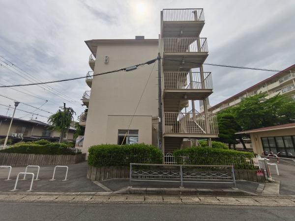 山科椥辻団地B棟